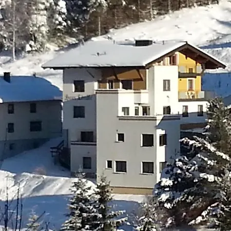 Haus Laendle Daire Ischgl