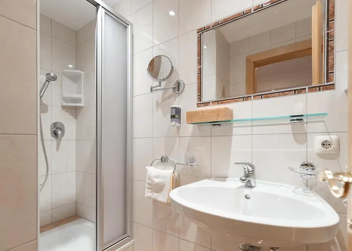 豪斯兰德尔公寓 伊施格尔